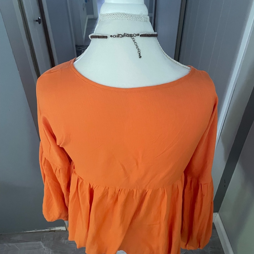 Fun peasant top - Picture 4 of 4